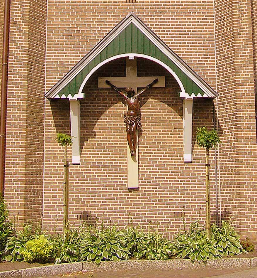 87. Landkruis bij kerk aan de Langeveensestraat in Geesteren